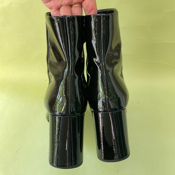 Prada black patent leather booties - Picture 12 of 16